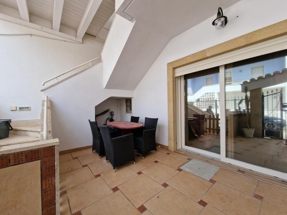Trilocale Climatizzato Al Centro Di Torre San Giovanni ภายนอก รูปภาพ