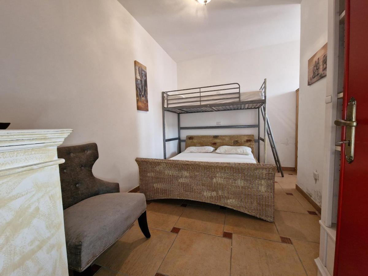 Trilocale Climatizzato Al Centro Di Torre San Giovanni ภายนอก รูปภาพ
